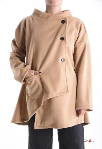 Abrigo corto asimetrico con botones con bolsillos - ph 1