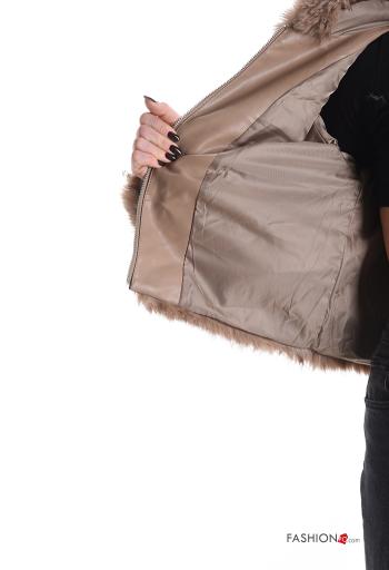 Blusão Bomber pelo sintético com fecho com bolsos com capuz - ph 6