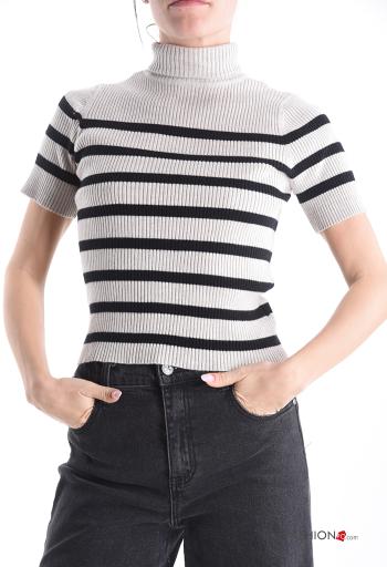 Jersey manga corta a rayas de cuello alto