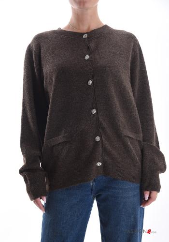 Cardigan with buttons