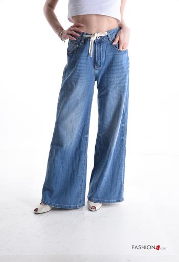 Calças de ganga em Algodão denim com bolsos com botões com fecho