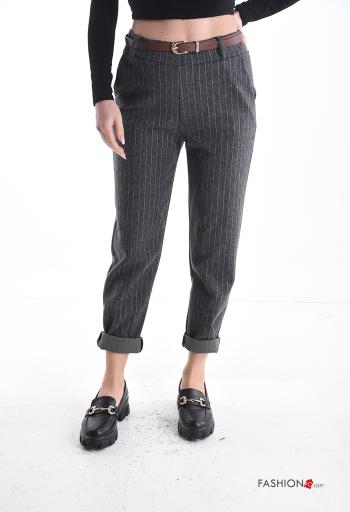 Trousers with belt with pockets