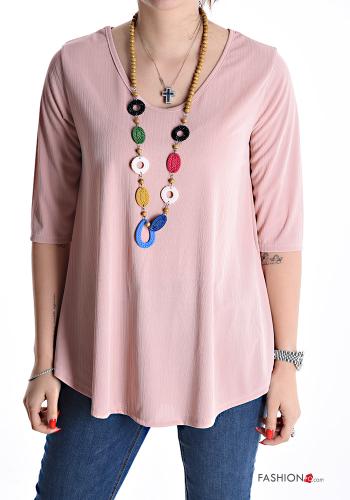 T-shirt with necklace