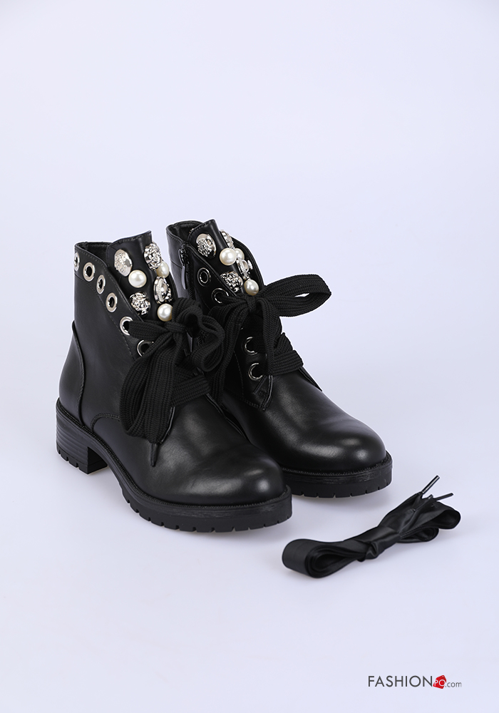  Ankle boots with pearls with ribbon