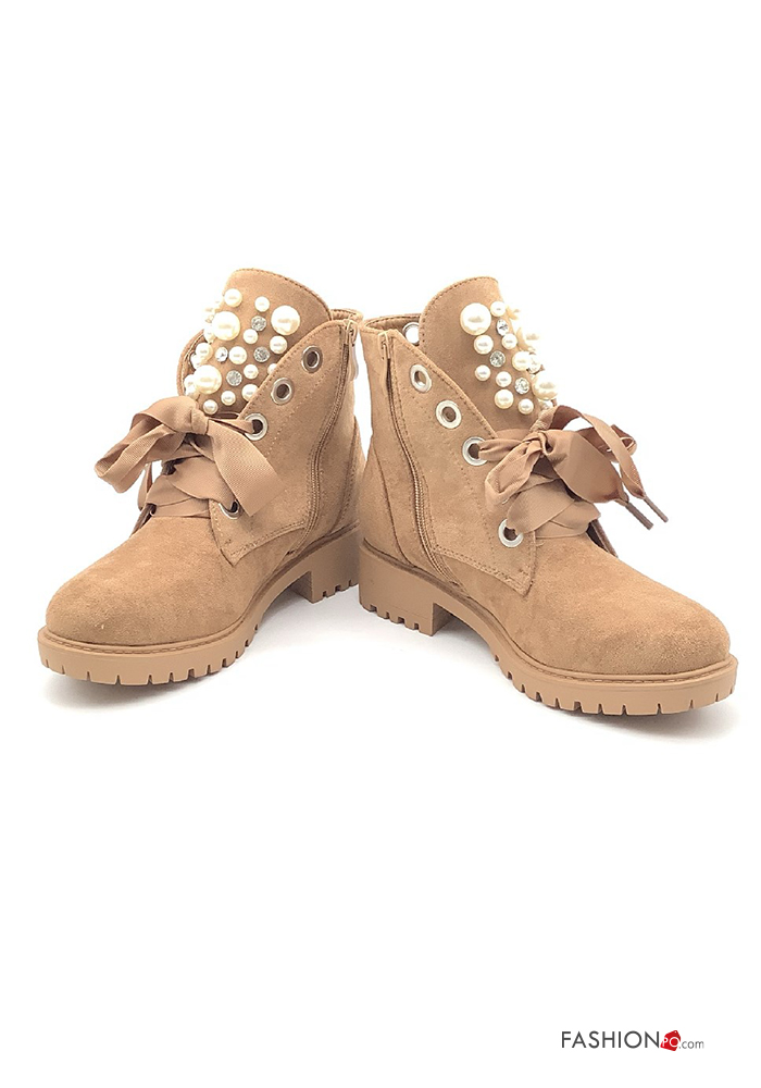 Botins camurça com fecho com pérolas com fita | P50210061146 | PT