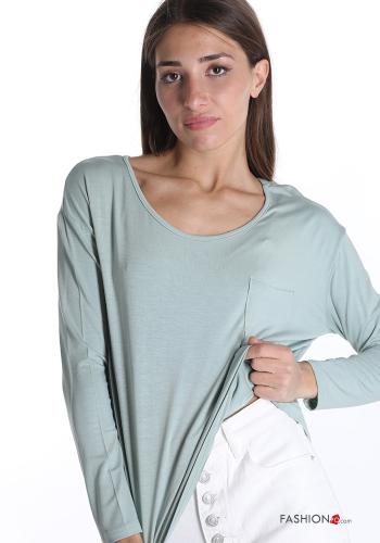  Long sleeved top with buttons with pockets
