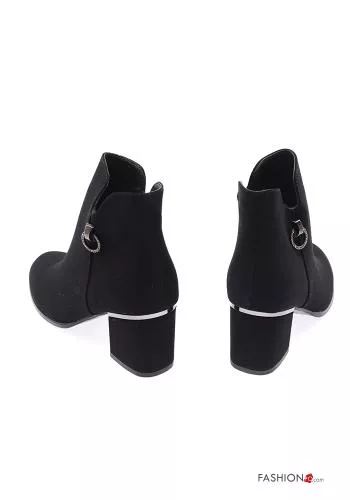 Suede round-toe Ankle boots with zip