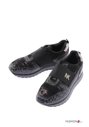  Patterned Low-top trainers  Black