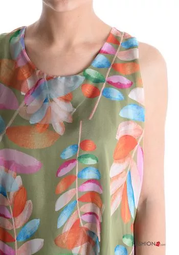  Leaf print sleeveless Blouse with bow