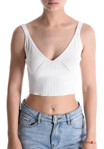  Top with v-neck White