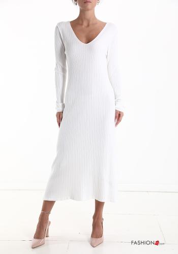  long Dress with v-neck White