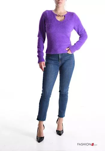  Sweater with v-neck with chain