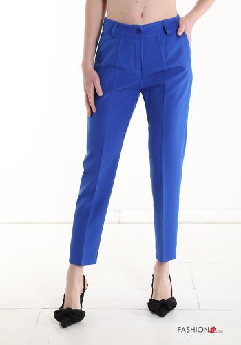  Trousers with pockets