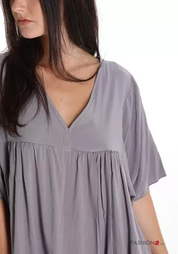  V-Ausschnitt Kleid mit Volants