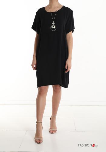  short sleeve knee-length Dress with necklace Black