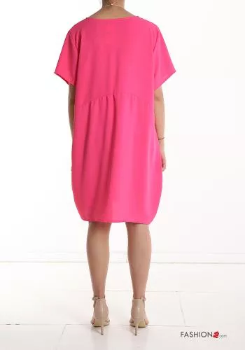  short sleeve knee-length Dress with necklace