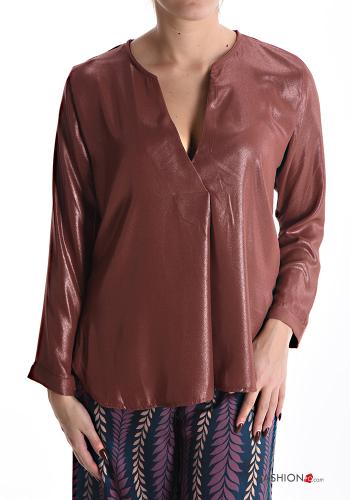  shiny Blouse with v-neck