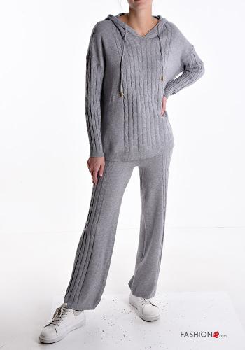  Conjunto com capuz  Cinzento
