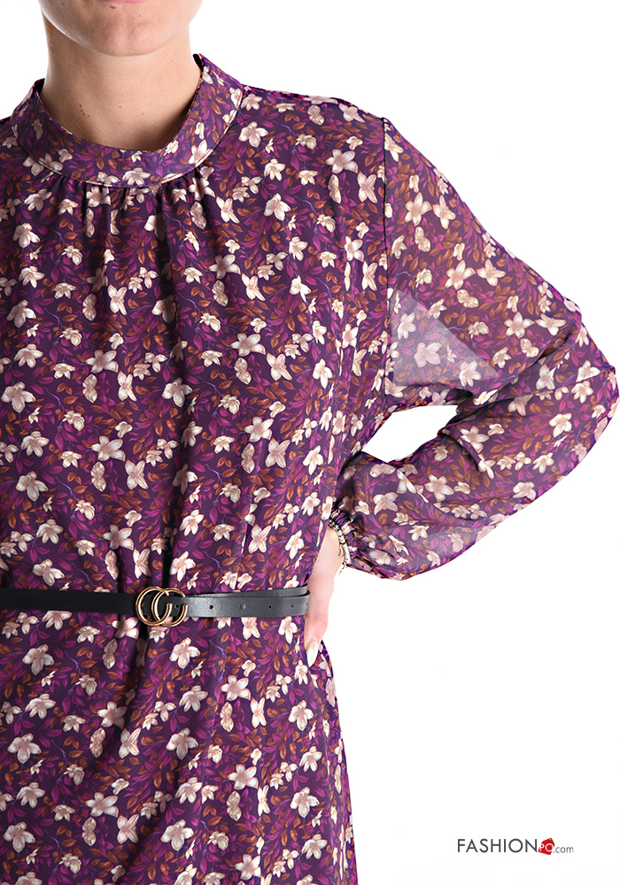 Belle Calze Delle Gambe Della Donna Con I Talloni Sopra Bianco - Foto 8