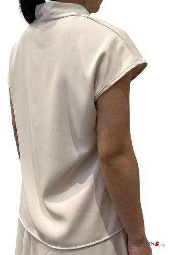 Blusa maniche corte scollo a V - ph 2