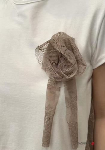 T-shirt in Cotone pizzo con fiocco - ph 2