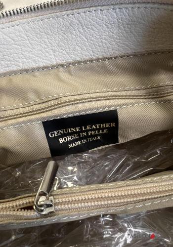 Borsa a spalla in Vera pelle con zip con tracolla - ph 4