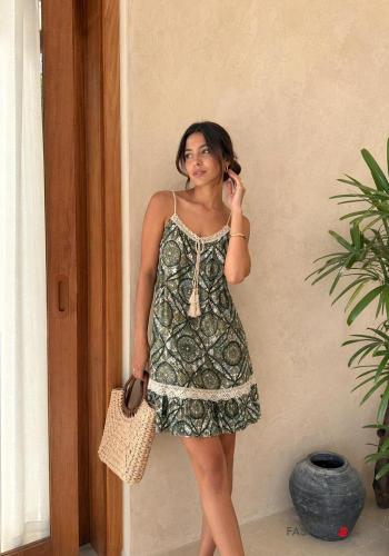 Robe détail dentelle - ph 4