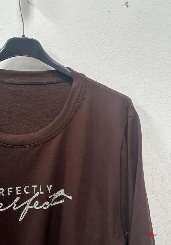 Blusa in Cotone girocollo oversize maniche lunghe Fantasia scritta - ph 3