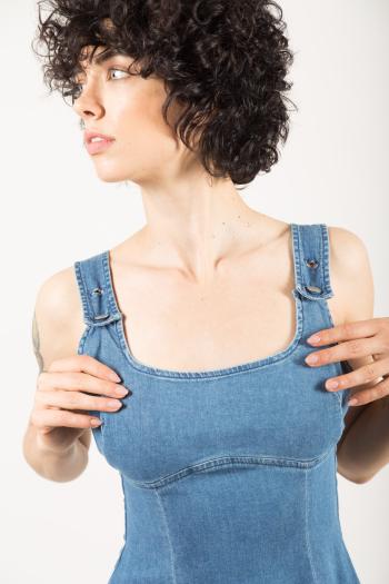 Denim kurz ärmellos Kleid aus Baumwolle mit Knöpfen tiefer ausschnitt mit schlitz - ph 2