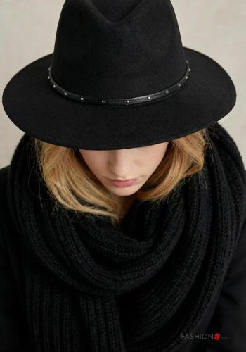 Sombrero con tachuelas - ph 2