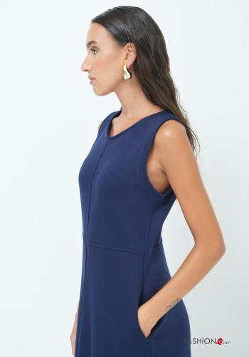 sleeveless crew neck Dress with split - ph 3