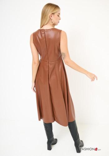 Vestido imitação de couro sem mangas gola redonda com fecho - ph 4