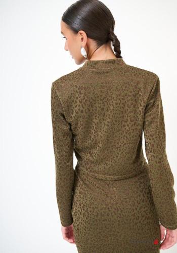 Cardigan maniche lunghe corto Fantasia animalier con bottoni scollo a V - ph 3