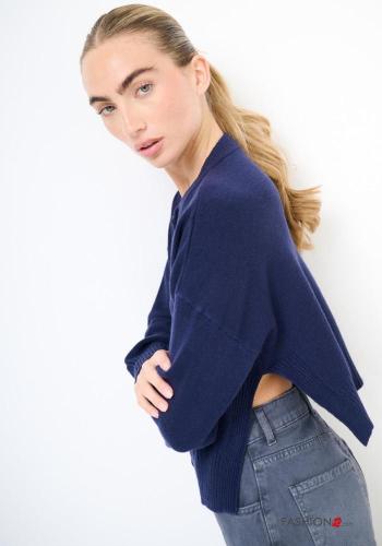 long sleeve crew neck Cardigan with buttons with split - ph 2