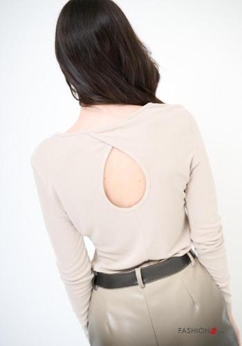 T-shirt scollato sulla schiena - ph 2