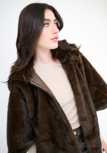 Cappotto pelliccia sintetica con cappuccio - ph 2
