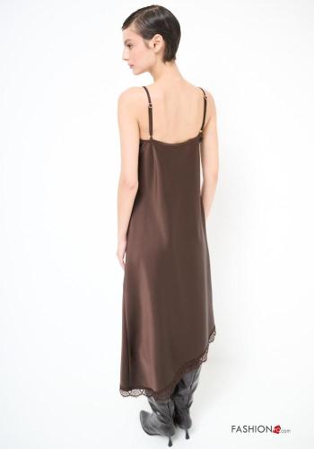 Abito pizzo scollato sulla schiena con fiocco con spacco - ph 4