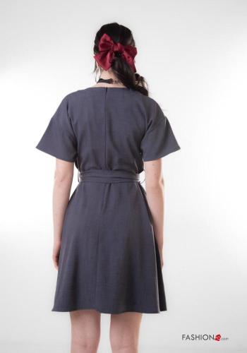 Robe courte à col en V - ph 3