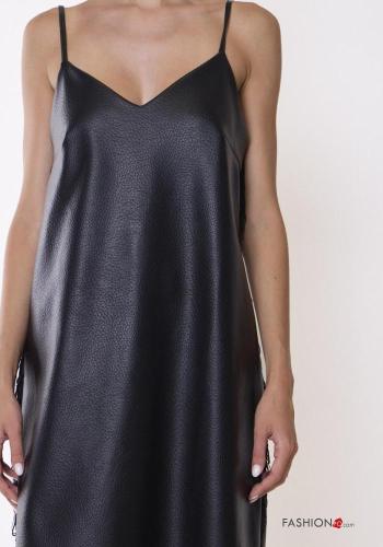 Robe faux cuir à col en V - ph 2