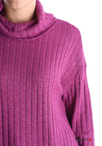Maglione costine maniche lunghe a collo alto - ph 4