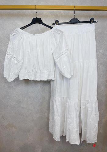 Coordinato in Cotone Fantasia ricamata scollo alla bardot in pizzo sangallo con elastico con balze con spacco - ph 4