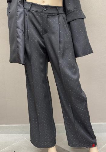 Polka-dot Suit - ph 6