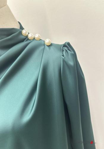 Blouse satin manches longues à col roulé avec des perles à boutons - ph 5
