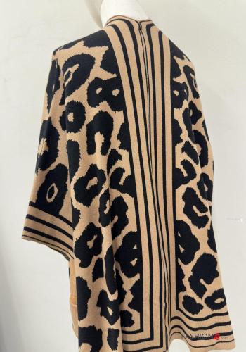 Cape Imprimé animalier à boutons manches à trois-quarts - ph 5