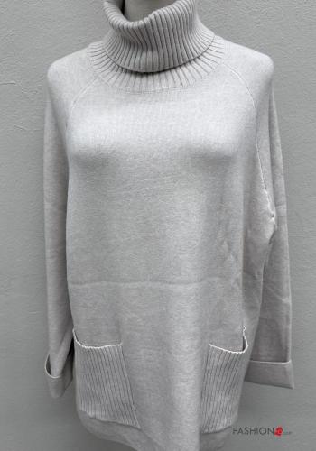 Maglione maniche lunghe a collo alto con tasche - ph 2