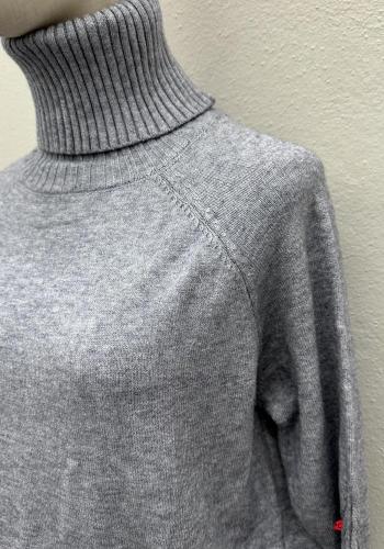 Maglione maniche lunghe a collo alto - ph 3