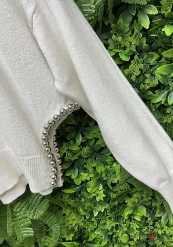 Elegant Sweater - ph 4