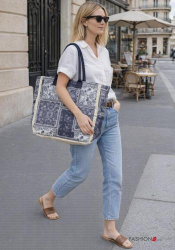 Casual Shopper (Tote) - ph 1