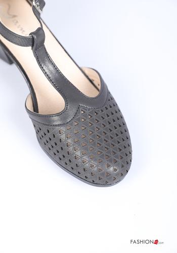 adjustable Heeled shoes with strap - ph 4