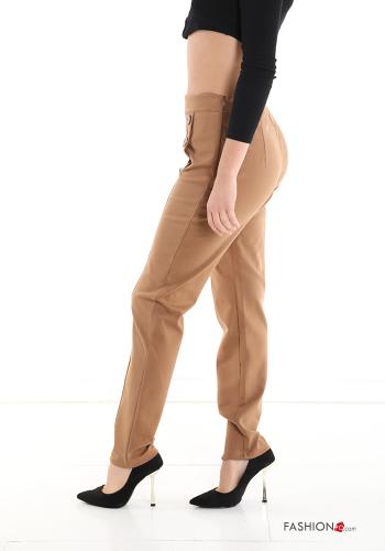 Pantalone con bottoni con tasche - ph 3